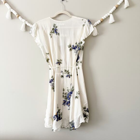 NEW Reformation Radley Wrap Minidress Floral Print Macadamia White Size Medium - Picture 8 of 8